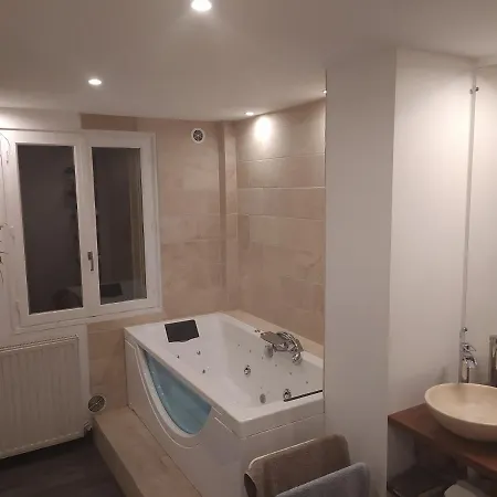 Ubytování v soukromí Individuelle Tres Confortable Avec Verrou