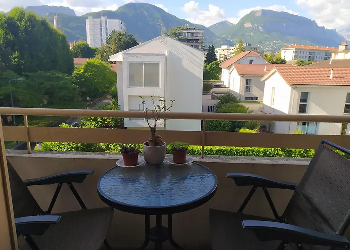 Private Room In Shared Apartment דירה